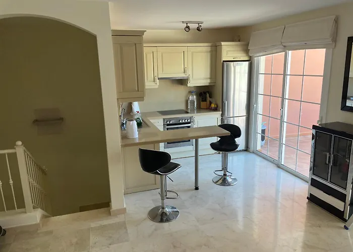 شقة Orion بالم مار